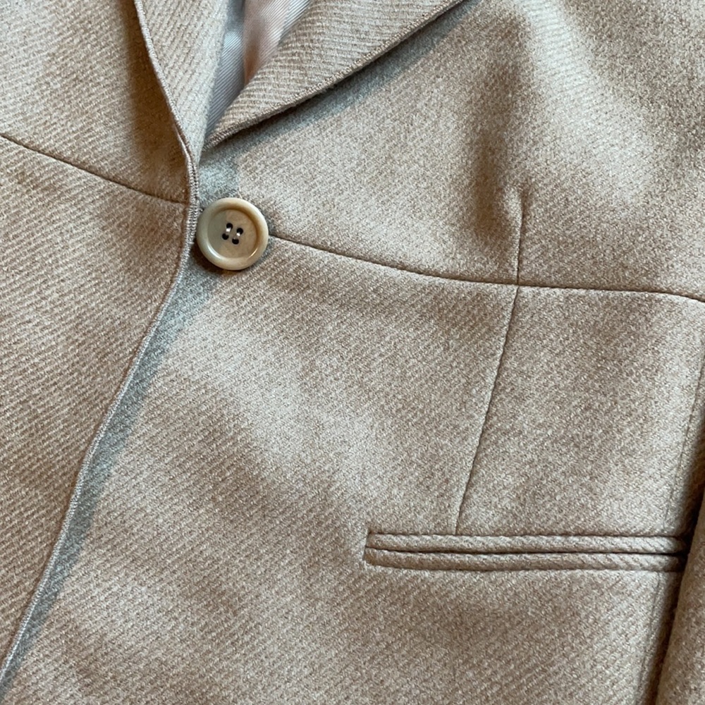 Blazer - Picture 5 of 10